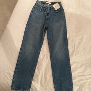 Abercrombie Curve Love “The Dad” high rise jeans